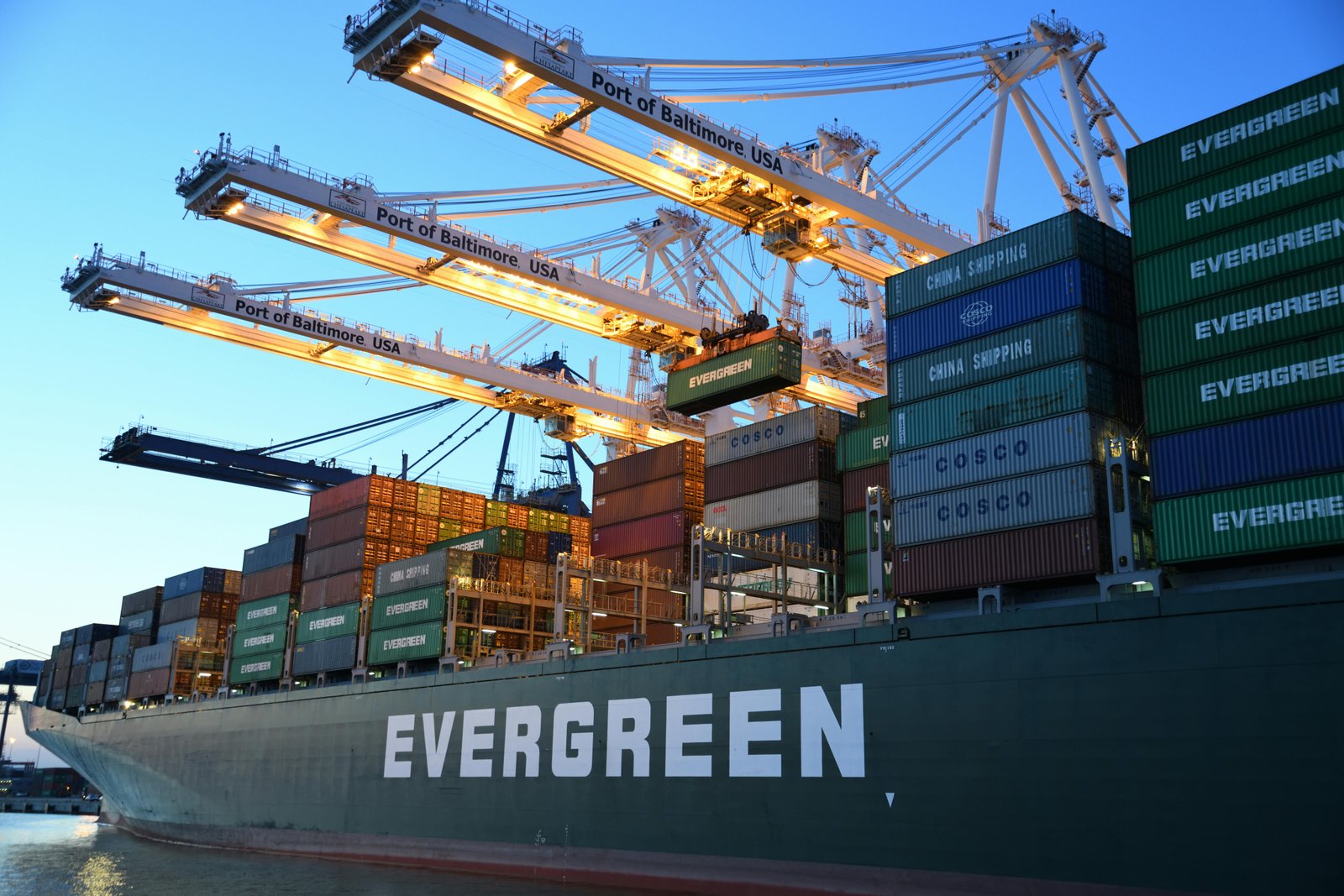 Customs compliance for import export company Montreal